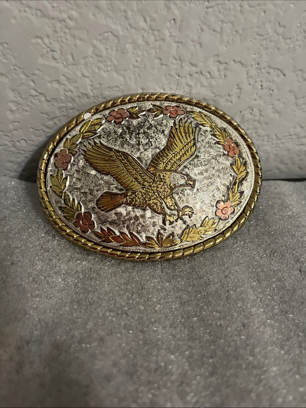 W Vintage Western belt buckle